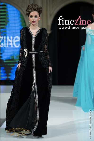 LUXE SILHOUETTE Robe caftan – FINEZINE - Main Image